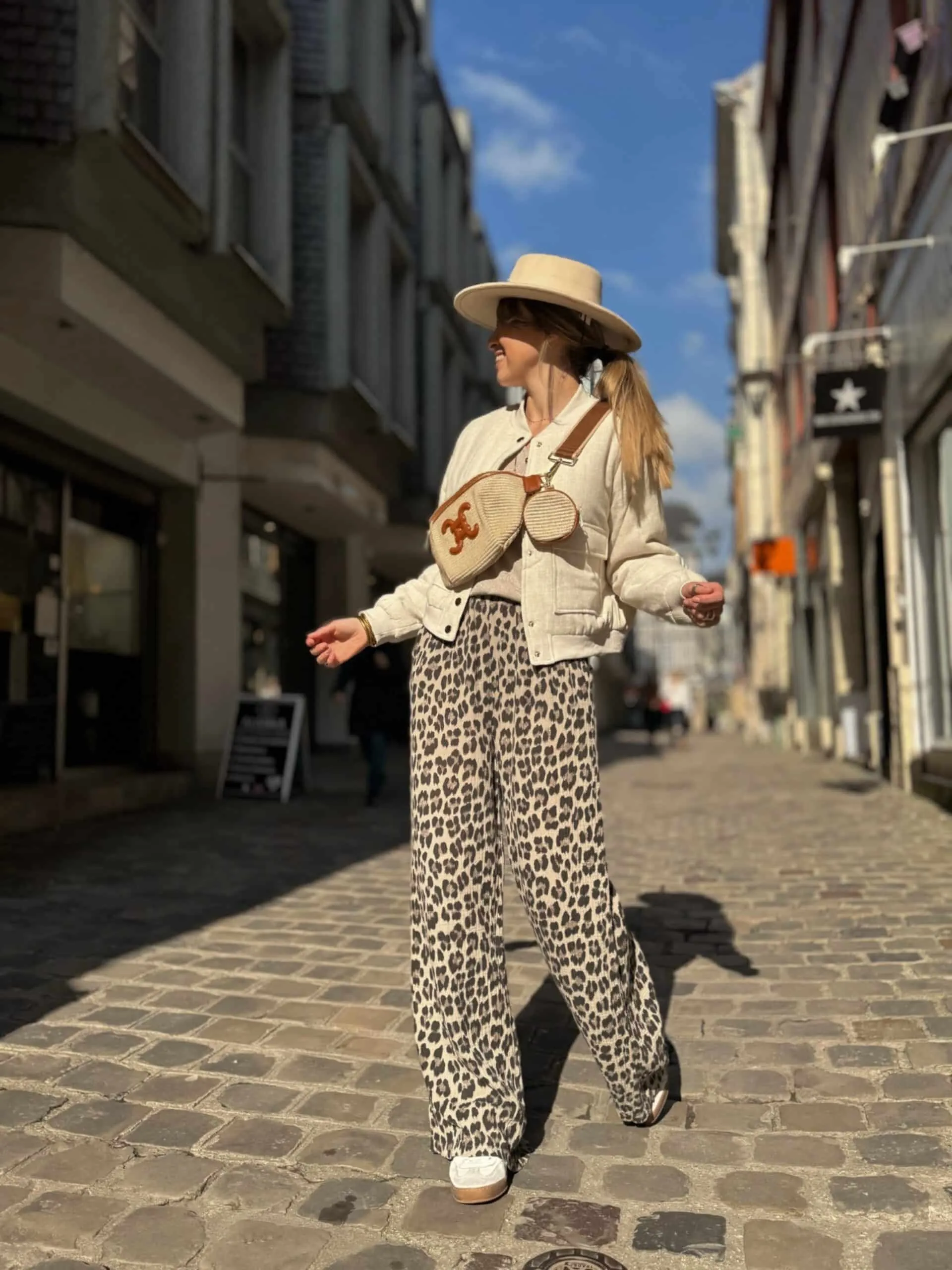 Banane « sola » camel | Concept Store En Ligne | Jade & Lisa